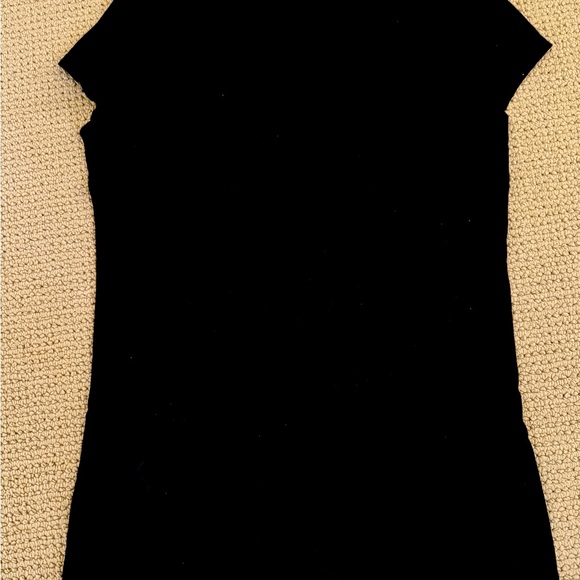 VINTAGE ROCK & REPUBLIC T WITH CUT OUT SLEEVES, SIZE LARGE (BUT FITS SMALL) - Picture 2 of 5